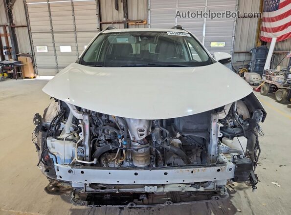 JTMRFREV1JJ733197 2018 TOYOTA RAV4 White Front view