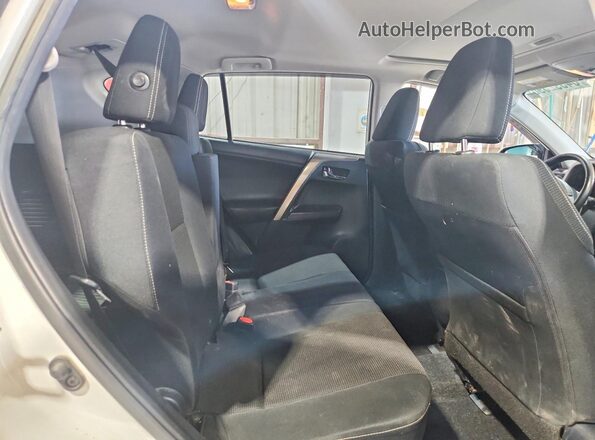 JTMRFREV1JJ733197 2018 TOYOTA RAV4 White Rear interior view