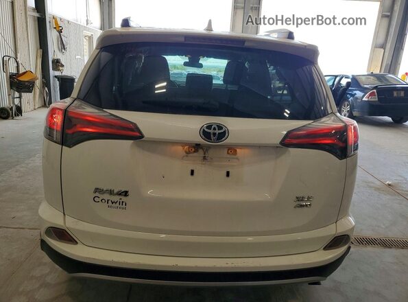 JTMRFREV2JJ189518 2018 TOYOTA RAV4 White Հետևի տեսք