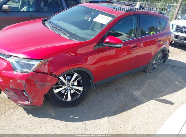 JTMRFREV3HJ123327 2017 TOYOTA RAV4 Red Widok z przodu