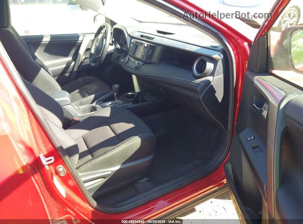 JTMRFREV3HJ123327 2017 TOYOTA RAV4 Red Widok wnętrza z przodu