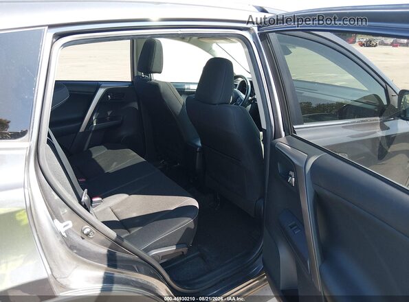 JTMRFREV3JJ236362 2018 TOYOTA RAV4 Gray VIN կոդի պիտակի տեսք