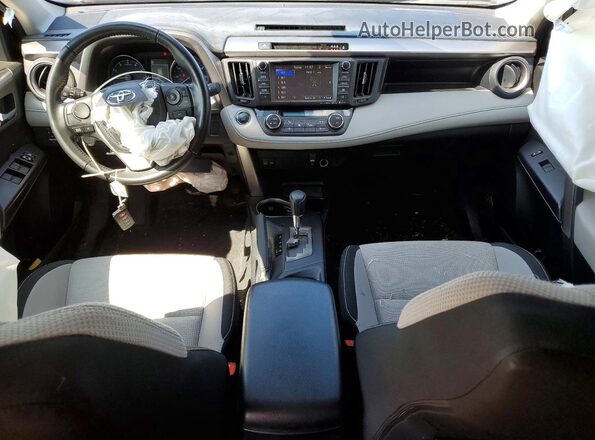 JTMRFREV5HJ153025 2017 TOYOTA RAV4 Gray წინა პანელის ხედი