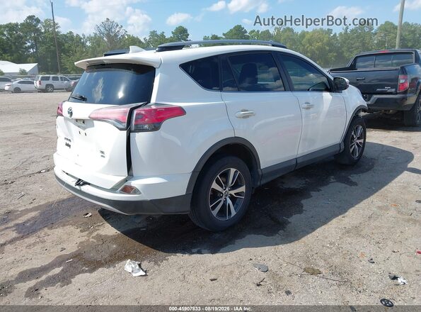 JTMRFREV6HJ124083 2017 TOYOTA RAV4 White Trasero derecho