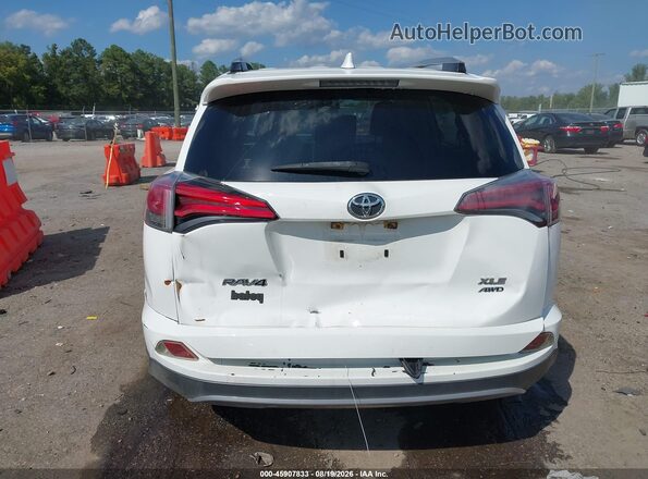 JTMRFREV6HJ124083 2017 TOYOTA RAV4 White 