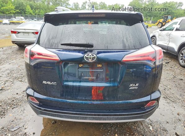 JTMRFREV6JJ233942 2018 TOYOTA RAV4 Blue Вид ззаду