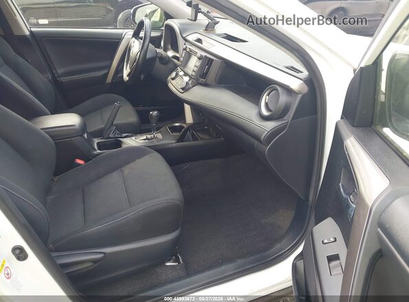 JTMRFREV6JJ719151 2018 TOYOTA RAV4 White Widok wnętrza z przodu