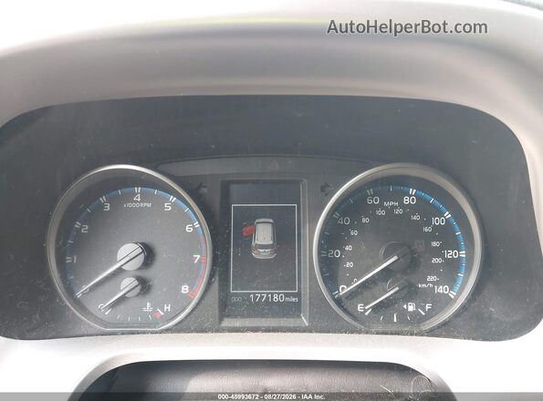 JTMRFREV6JJ719151 2018 TOYOTA RAV4 White Widok tylnych siedzeń