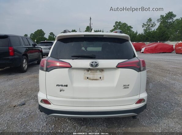 JTMRFREV6JJ719151 2018 TOYOTA RAV4 White 