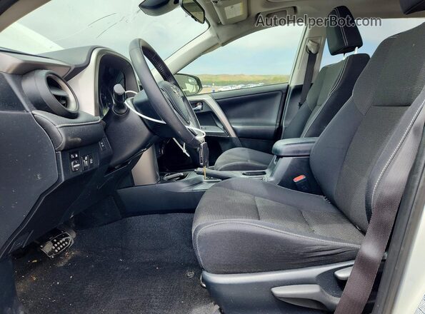 JTMRFREV7HJ106627 2017 TOYOTA RAV4 White Widok wnętrza z przodu
