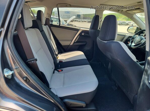 JTMRFREV7JD228151 2018 TOYOTA RAV4 Серый Вид задних сидений