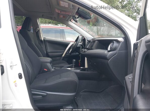 JTMRFREV7JD232555 2018 TOYOTA RAV4 White Սալոնի դիմացի տեսք