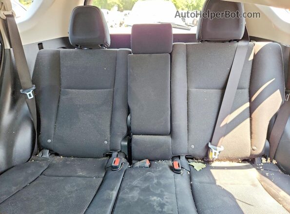 JTMRFREV7JJ745368 2018 TOYOTA RAV4 Teal Rear seats view