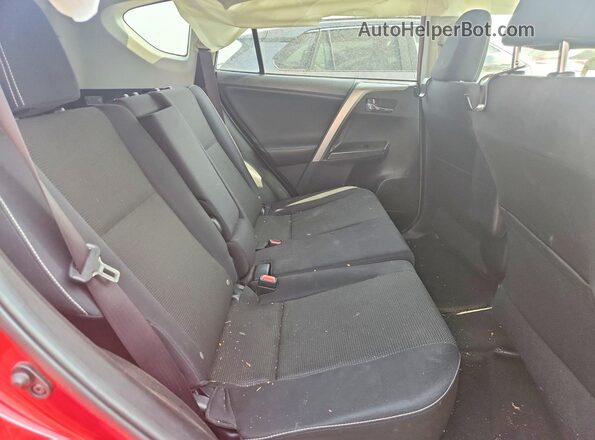 JTMRFREV9GJ086136 2016 TOYOTA RAV4 Red Vista de los asientos traseros