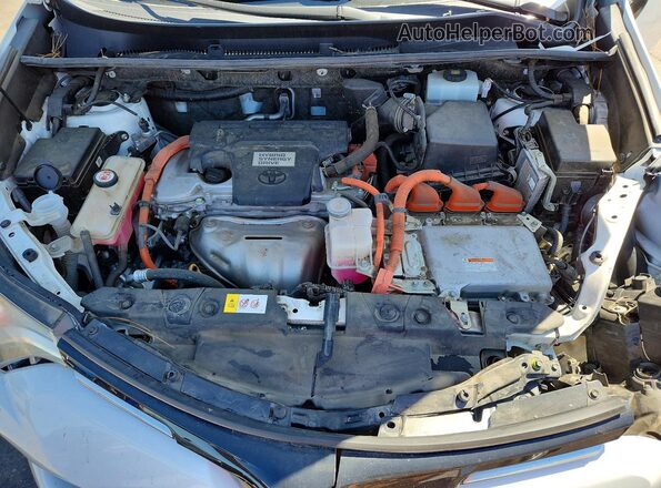 JTMRJREV0JD179860 2018 TOYOTA RAV4 White ძრავის განყოფილების ხედი