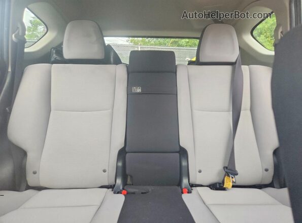 JTMRJREV4JD190604 2018 TOYOTA RAV4 Black Widok tylnych siedzeń