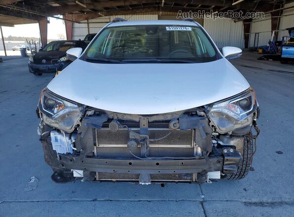 JTMRJREV9JD199864 2018 TOYOTA RAV4 Белый Вид спереди