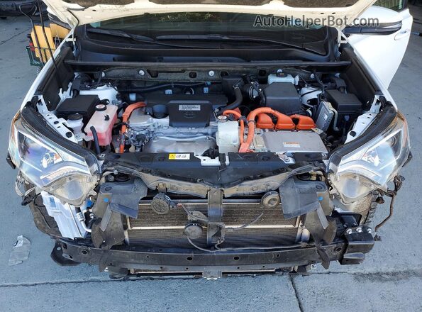 JTMRJREV9JD199864 2018 TOYOTA RAV4 Белый Вид подкапотного пространства