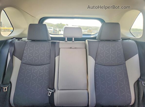 JTMRWRFV4PD197898 2023 TOYOTA RAV4 Red Vista de los asientos traseros