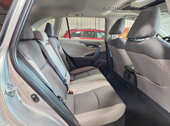 JTMRWRFV7SJ079855 2025 TOYOTA RAV4 Silver Հետևի նստատեղերի տեսք