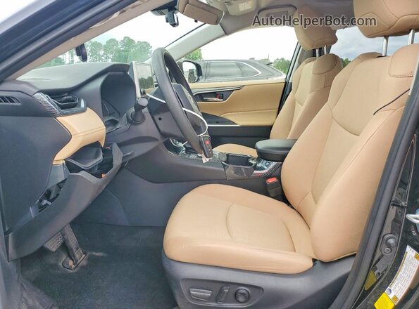 JTMRWRFV8SJ074292 2025 TOYOTA RAV4 Черный Вид салона спереди