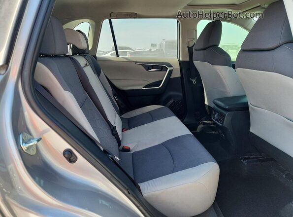 JTMW1RFV5KD024711 2019 TOYOTA RAV4 Silver Vista interior trasera
