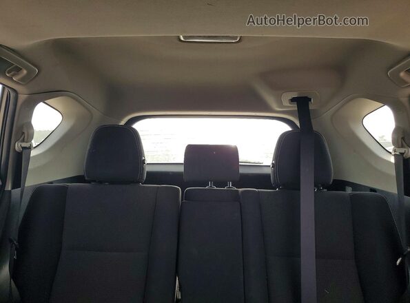 JTMWFREV0HJ700186 2017 TOYOTA RAV4 Gray Rear seats view