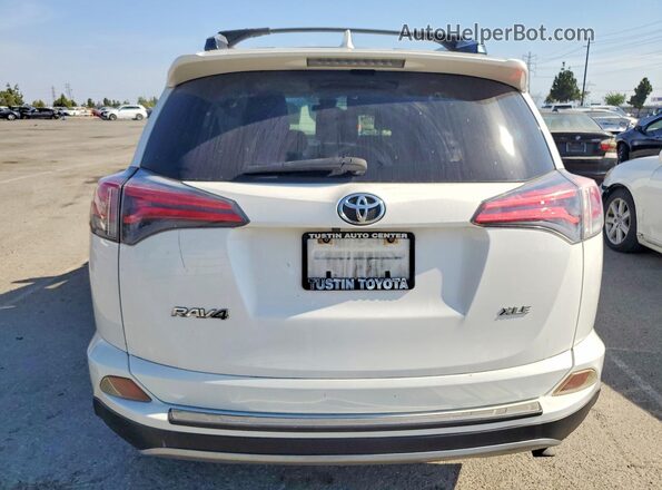 JTMWFREV0JJ165284 2018 TOYOTA RAV4 Белый Вид сзади