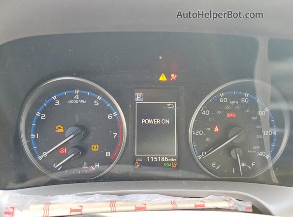 JTMWFREV0JJ165284 2018 TOYOTA RAV4 Белый Вид щитка приборов
