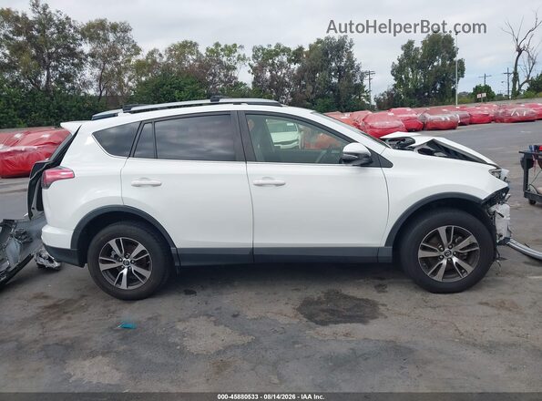 JTMWFREV1HD101425 2017 TOYOTA RAV4 White Widok wnętrza 360 stopni
