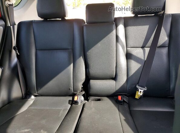 JTMWFREV2GJ082951 2016 TOYOTA RAV4 Red Widok tylnych siedzeń