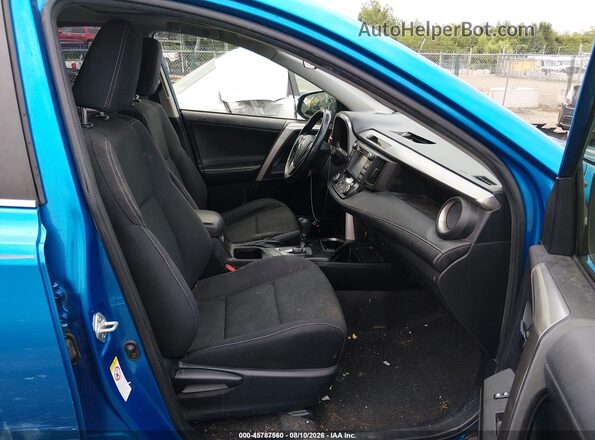 JTMWFREV2JJ185634 2018 TOYOTA RAV4 Blue Սալոնի դիմացի տեսք