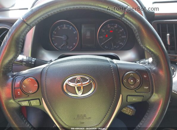 JTMWFREV3HJ112993 2017 TOYOTA RAV4 Красный Вид задних сидений
