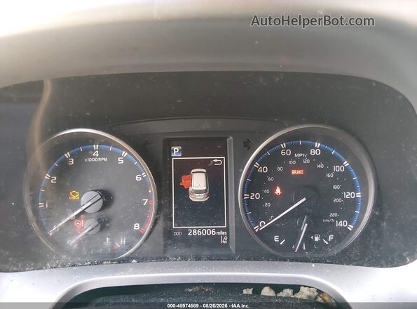 JTMWFREV3HJ701655 2017 TOYOTA RAV4 Gray Vista de los asientos traseros