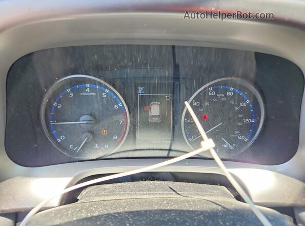 JTMWFREV3JD111346 2018 TOYOTA RAV4 Gray ხელსაწყოთა პანელის ხედი
