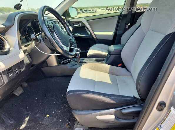 JTMWFREV3JD111346 2018 TOYOTA RAV4 Gray წინა სალონის ხედი
