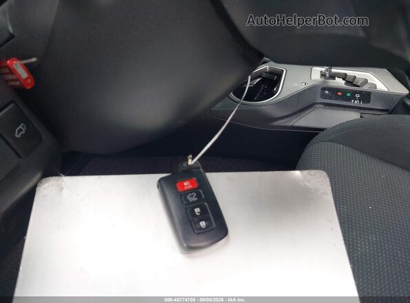 JTMWFREV5JD133610 2018 TOYOTA RAV4 White წინა პანელის ხედი