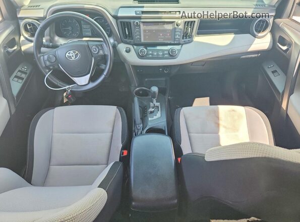 JTMWFREV6HJ105486 2017 TOYOTA RAV4 White Вид панелі приладів