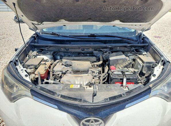 JTMWFREV7HD093041 2017 TOYOTA RAV4 White ძრავის განყოფილების ხედი