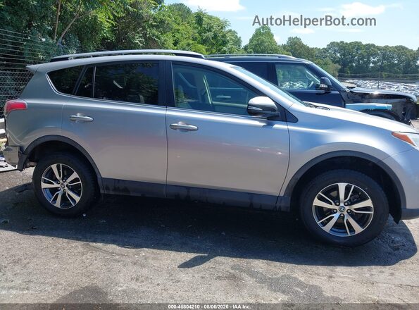 JTMWFREV7JJ186875 2018 TOYOTA RAV4 Silver Սալոնի հետևի տեսք