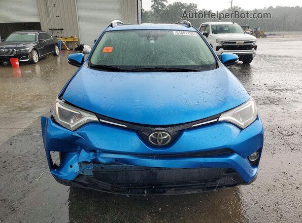 JTMWFREV8HJ707788 2017 TOYOTA RAV4 Blue Widok z przodu