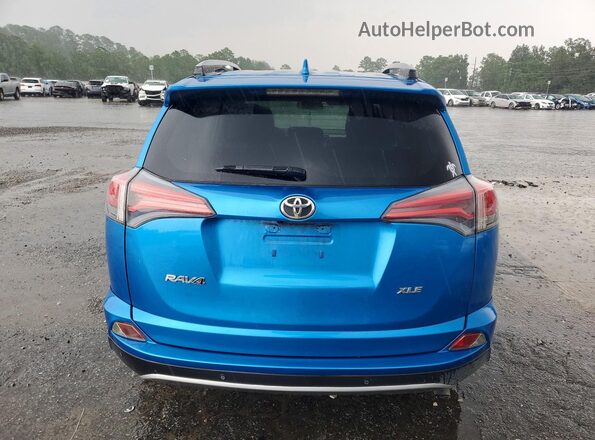 JTMWFREV8HJ707788 2017 TOYOTA RAV4 Blue Widok z tyłu