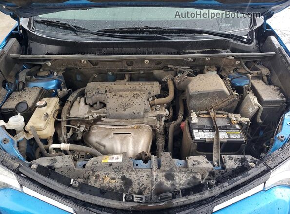 JTMWFREV8HJ707788 2017 TOYOTA RAV4 Blue Widok komory silnika