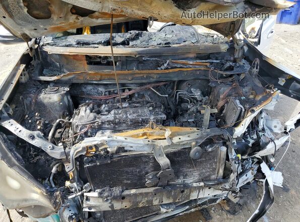 JTMWFREVXJJ201370 2018 TOYOTA RAV4 White Widok komory silnika