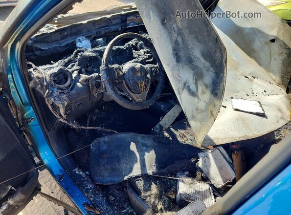 JTMZFREV0HJ718863 2017 TOYOTA RAV4 Пожар Вид панели приборов