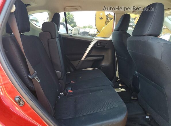 JTMZFREV2GJ068819 2016 TOYOTA RAV4 Red Вид задньої частини салону