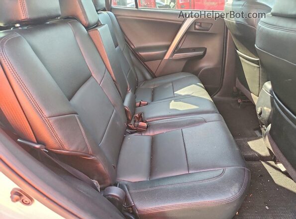 JTMZFREV3GJ086228 2016 TOYOTA RAV4 White Հետևի նստատեղերի տեսք