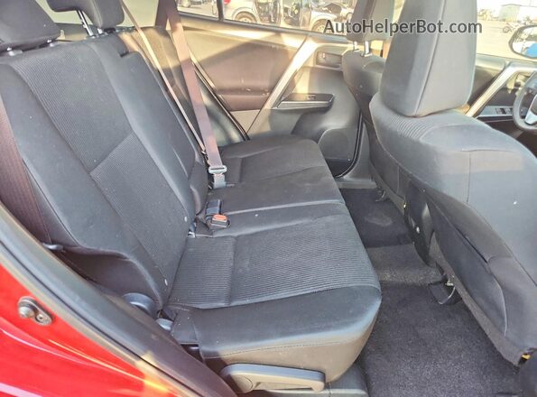JTMZFREV4HJ143795 2017 TOYOTA RAV4 Красный Вид задних сидений