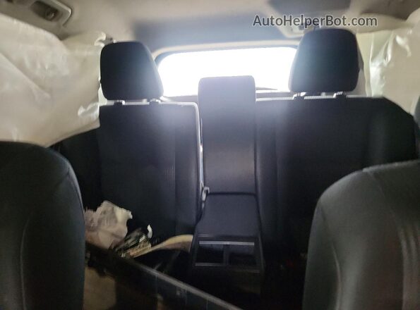 JTMZFREV5HJ104634 2017 TOYOTA RAV4 Gray Vista de los asientos traseros