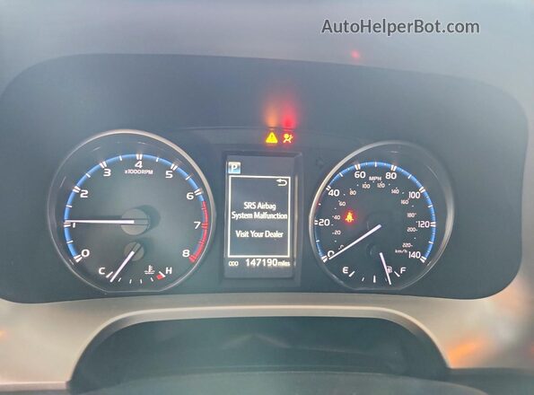 JTMZFREV5JJ208191 2018 TOYOTA RAV4 Blue Սարքավորումների վահանակի տեսք